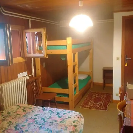 En Duplex Dans Un Typique *