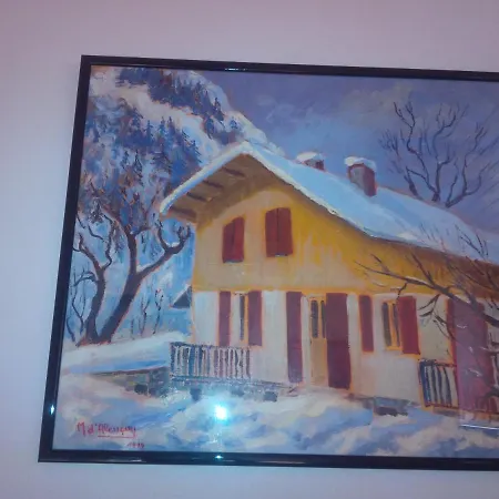 Apartment En Duplex Dans Un Typique *