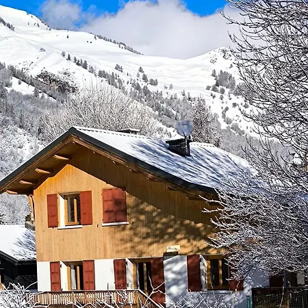 En Duplex Dans Un Typique Apartment Valloire
